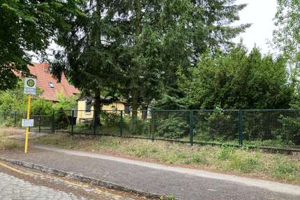 Grundstück in Berlin 7.560,00 € 1715 m²