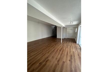 Wohnung zur miete - 1.300,00&nbsp;EUR Kaltmiete, ca.&nbsp; 70,00&nbsp;m&sup2; in Bruchsal (PLZ: 76646)