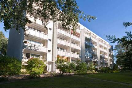 Wohnung zum Mieten in Neubrandenburg 371,00 € 62.93 m²