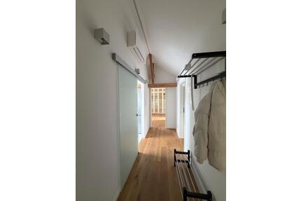 Furnished top-floor apartment, all-inclusive, AC & WiFi, KIT - Karlsruhe Knielingen
