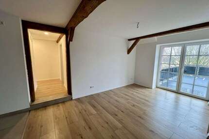 Wohnung zum Mieten in Schkeuditz OT Glesien 1.302,00 € 124 m²