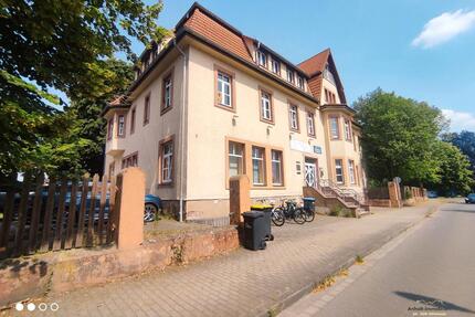 Schicke 2-Raumwohnung | Badewanne | PKW-Stellplätze auf Grundstück - Regis-Breitingen