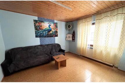 6 Zimmer Wohnung - 1.020,00&nbsp;EUR Kaltmiete, ca.&nbsp; 120,00&nbsp;m&sup2; in Schönwald (PLZ: 95173)