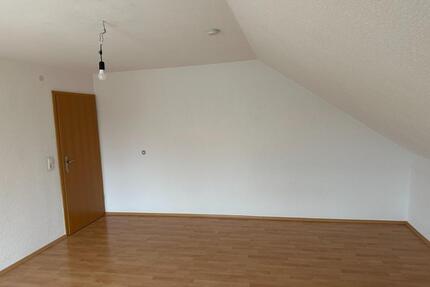 Ruhige 3-Zimmer-Wohnung mit Balkon im gepflegten 3-Familienhaus - Bad Waldsee