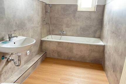 Interessante 2,5 Zimmerwohnung mit Balkon - Kiel Neumühlen-Dietrichsdorf