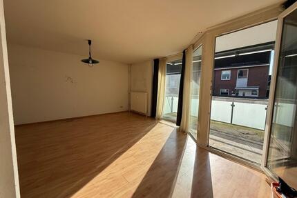 Helle 1-Zimmer-Wohnung mit Balkon in Büdelsdorf