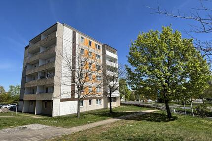 3-Raum-Wohnung mit Loggia - 406,00&nbsp;EUR Kaltmiete, ca.&nbsp; 72,49&nbsp;m&sup2; in Frankfurt (Oder) (PLZ: 15232) Beresinchen