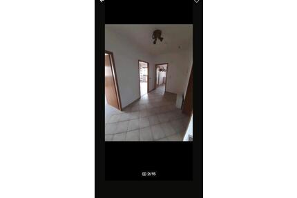 Zweieinhalb Zimmerwohnung - 900,00&nbsp;EUR Kaltmiete, ca.&nbsp; 70,00&nbsp;m&sup2; in Wetzlar (PLZ: 35576) Altenberger Straße