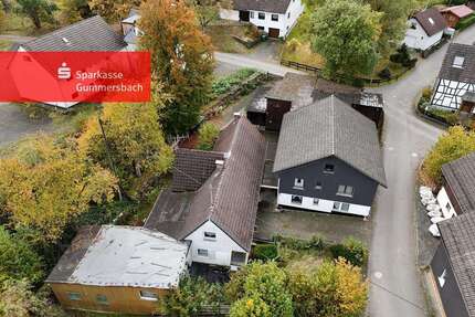 Haus zum Kaufen in Reichshof 198.000,00 € 220 m²