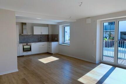 Helle 3,5-Zimmer-Wohnung (88 m²) mit Aufzug & Balkon im Zentrum - Illertissen
