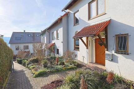 Hübsches Reihenhaus mit schönem Garten in idealer Lage - Wildberg Gültlingen