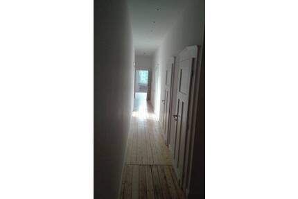 Altbau am Wedekindplatz mit mega Balkon & Einbauküchenzeile, ideal zu zweit - Hannover Oststadt