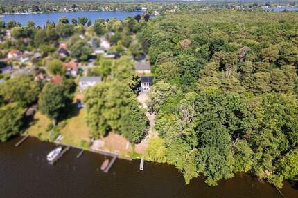 Wassergrundstück - Erstbezug im Neubau mit Privatsteg - Berlin Schmöckwitz