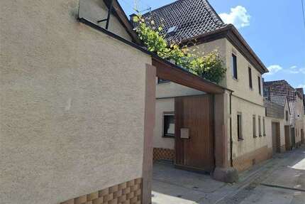 Haus zum Kaufen in Thüngersheim 349.000,00 € 234.86 m²