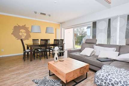 Haus zum Kaufen in Detmold 359.000,00 € 107 m²