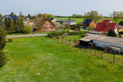 Grundstück zu verkaufen in Ahrensfelde 150.000,00 € 306 m²