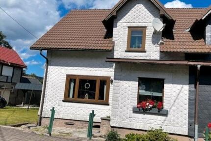 Doppelhaushälfte in Schmiedefeld Thüringer Wald viel Potential - Suhl Aue 1