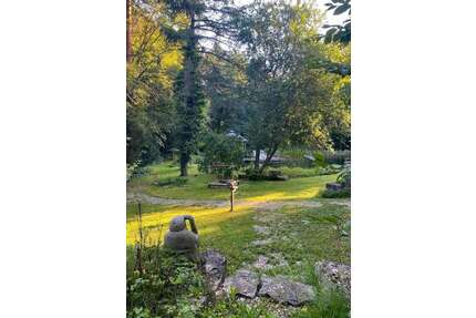 Haus zum Kaufen in Feucht Moosbach 1.075.000,00 € 330 m² - Feucht / Moosbach