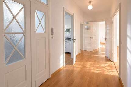 Wohnung zum Mieten in Plauen 595,00 € 105 m²