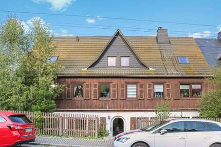 Haus zum Kaufen in Schwarzenberg 147.500,00 € 285 m²