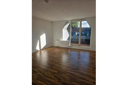 Bezugsfreie 2-Zimmer Whg- neue Heiz., kein Sanierungsstau ohne Ma - Büdelsdorf