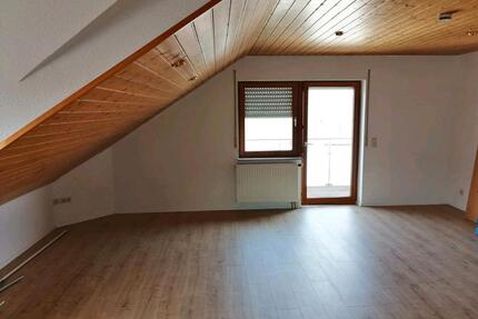 2,5 Zimmer Dachgeschoss-Wohnung - Deißlingen