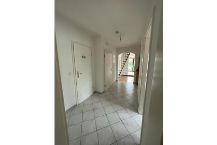 Lichtdurchflutete Wohnung Hamburg Horn zu vermieten