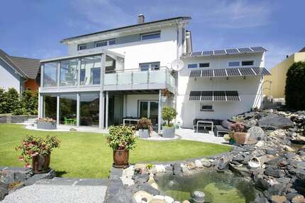 Haus zum Kaufen in Ilmenau 715.000,00 € 227 m²