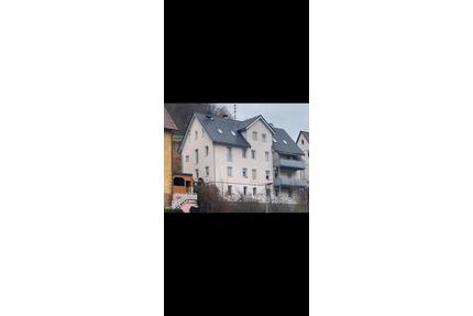 Doppelhaushälfte mit 2 Wohneinheiten zu verkaufen! - Calw