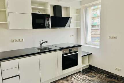 Wohnung zum Mieten in Schwerin 1.230,00 € 97 m²