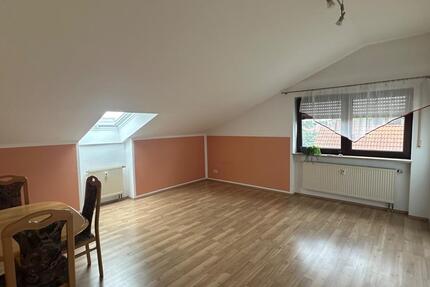 2-Zimmer-Dachgeschosswohnung, 66 m², Fürth-Unterfarrnbach