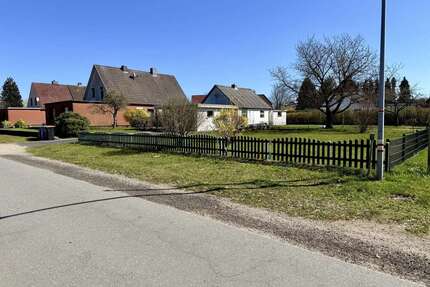 Grundstück zu verkaufen in Wiemersdorf 275.000,00 € 1556 m²