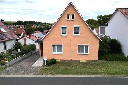 Solides Einfamilienhaus mit Potenzial in ruhiger Lage von Leinefelde-Worbis / OT Wingerode - Leinefelde/ Wingerode