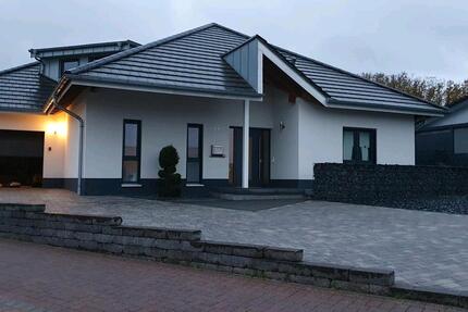 Haus mit großem Garten - 550.000,00&nbsp;EUR Kaufpreis, ca.&nbsp; 157,00&nbsp;m&sup2; in Simmern/Hunsrück (PLZ: 55469)