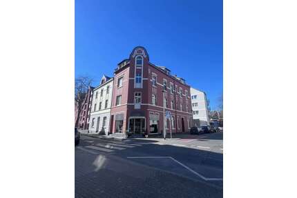 Haus zum Kaufen in Düsseldorf 1.150.000,00 € 357 m²