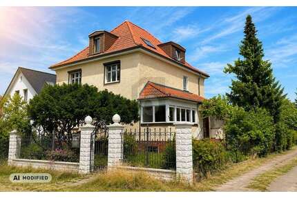 Haus zum Kaufen in Berlin-Biesdorf 690.000,00 € 210 m²