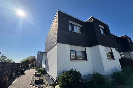 4 Zimmer Wohnung mit Garten - Einbauküche - Terrasse plus Balkon - Keller - Garage - Wolfenbüttel Stadtgebiet