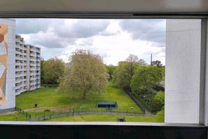 Sofort frei 3-Zi Whg Balkon Aufzug Grünblick provisionsfrei - Duisburg Essenberg