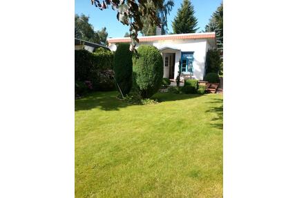 Bungalow mit auf ca. 535 qm Eigentumsl.MeckPom - Gadebusch