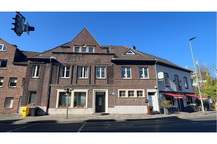 Wohnung zum Kaufen in Neuss 250.000,00 € 219 m²