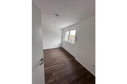 Schöne Maisonette Wohnung ab 15.06.26 verfügbar (Fussbodenhzg, Lüftung, Glasfaser...) - Rottenburg an der Laaber