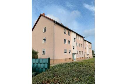 Moderne Eigentumswohnung 3 Zimmer mit Garage, komplett renoviert! - Wolfenbüttel Adersheim