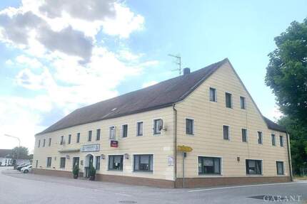 Ehemaliges Gasthaus, bietet kreativen Raum zum Leben und Arbeiten! - Unterdietfurt Huldsessen