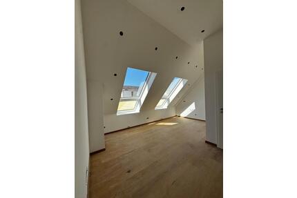 Moderne Dachgeschosswohnung im Herzen von Weilheim - Weilheim in Oberbayern