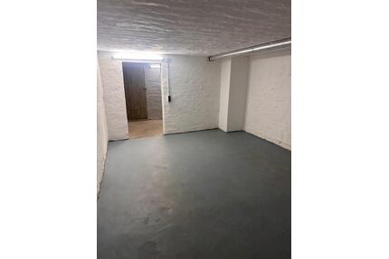 Keller Raum Lager 21,5 qm - 86,00&nbsp;EUR Kaltmiete, ca.&nbsp; 21,50&nbsp;m&sup2; in Amt Neuhaus (PLZ: 19273)