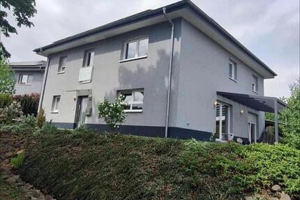 HausStadtvilla 257qm zur Miete - 2.450,00&nbsp;EUR Kaltmiete, ca.&nbsp; 257,00&nbsp;m&sup2; in Herschweiler-Pettersheim (PLZ: 66909)