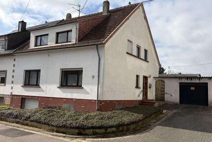 Haus zum Kaufen in Wallerfangen 160.000,00 € 140 m²