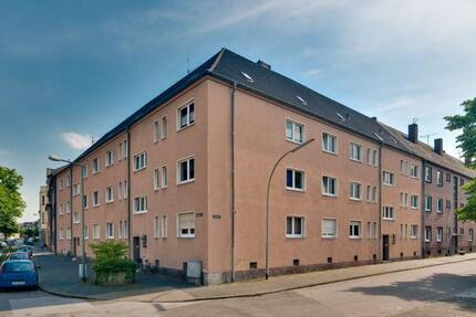 ***Zentral gelegene 3-Zimmerwohnung renoviert mit Balkon*** - Duisburg Essenberg