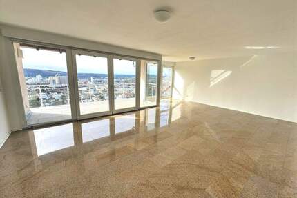 Panoramawohnen über den Dächern von Leonberg - 5,5 Zimmer Wohnung mit traumhaften Ausblick