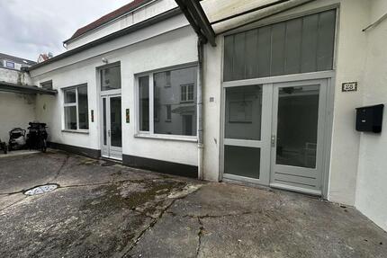 Gewerbehalle am Dreiecksplatz zu vermieten! - Kiel